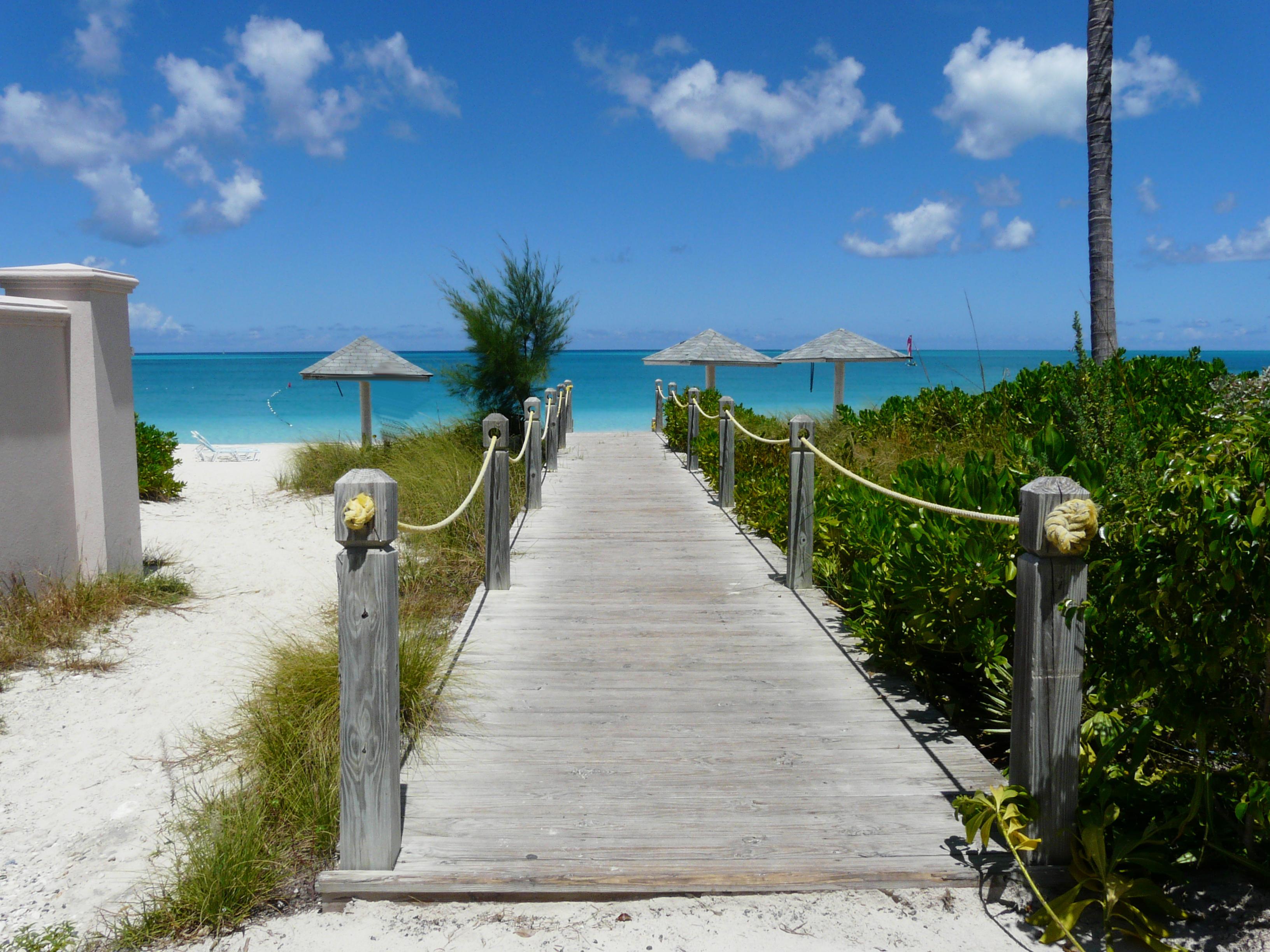 Ports Of Call Resort Grace Bay Kültér fotó