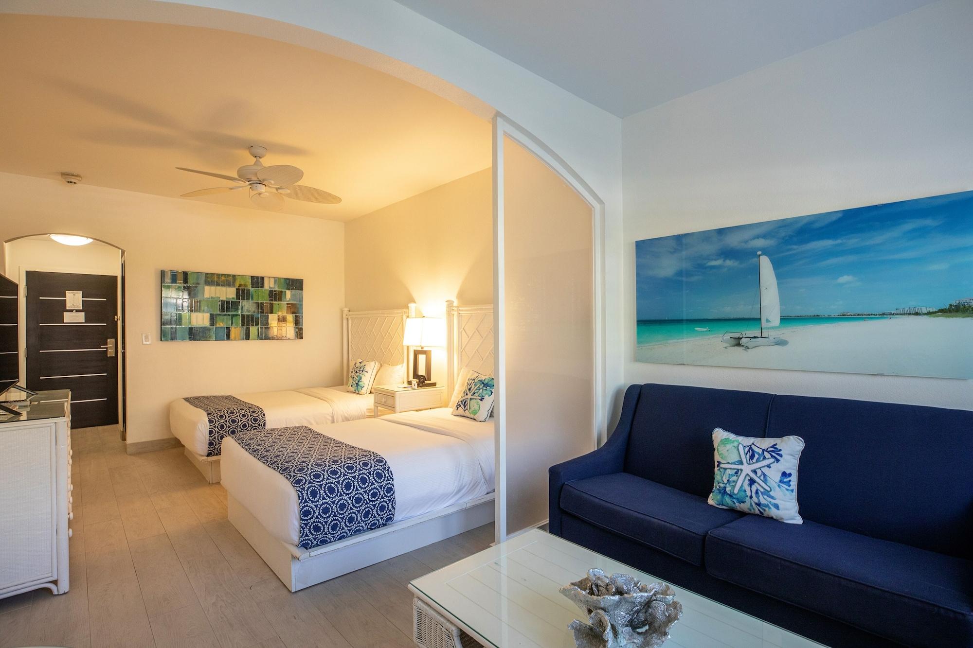 Ports Of Call Resort Grace Bay Kültér fotó