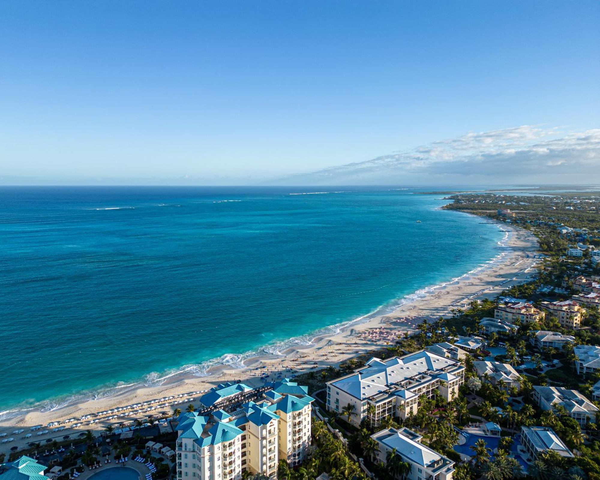 Ports Of Call Resort Grace Bay Kültér fotó